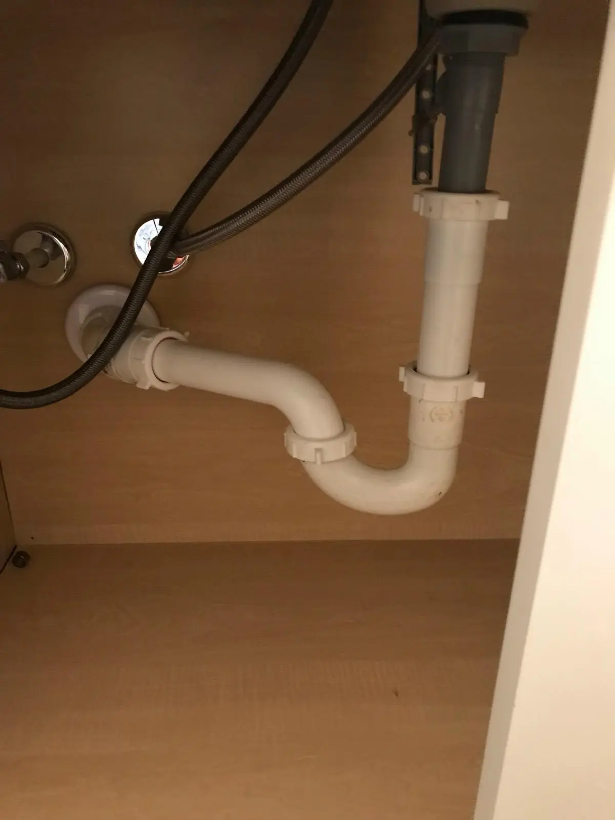 How to Use a Drain Snake with a Rooter A Full Plumbing guide